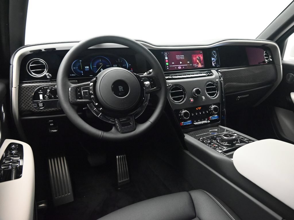 New 2027 Rolls-Royce Cullinan Black Badge AWD/4WD image 13