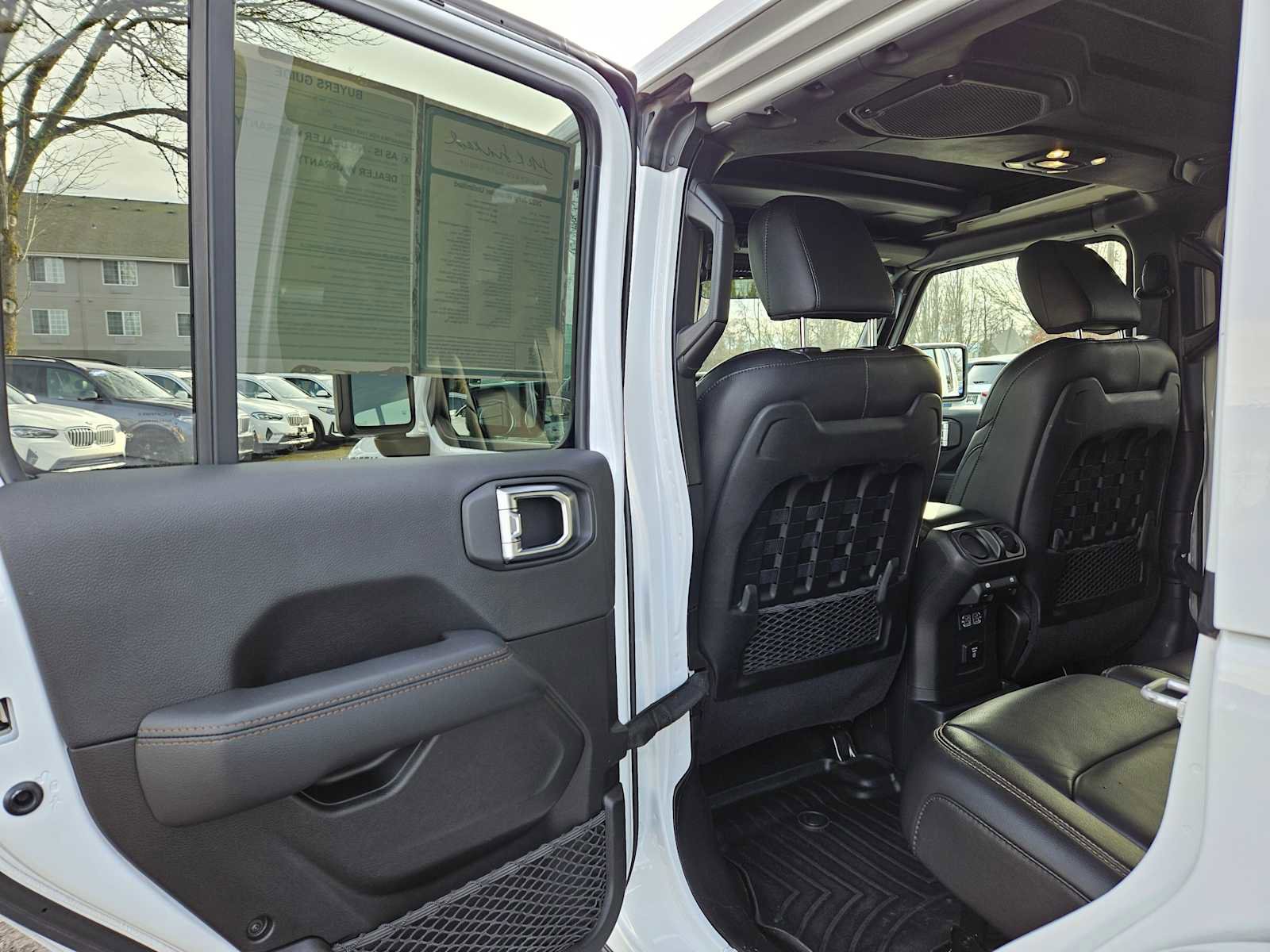 Used 2022 Jeep Wrangler Unlimited Rubicon w/ Xtreme Recon 35" Tire Package image 18