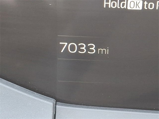 Used 2025 Toyota Prius AWD image 14