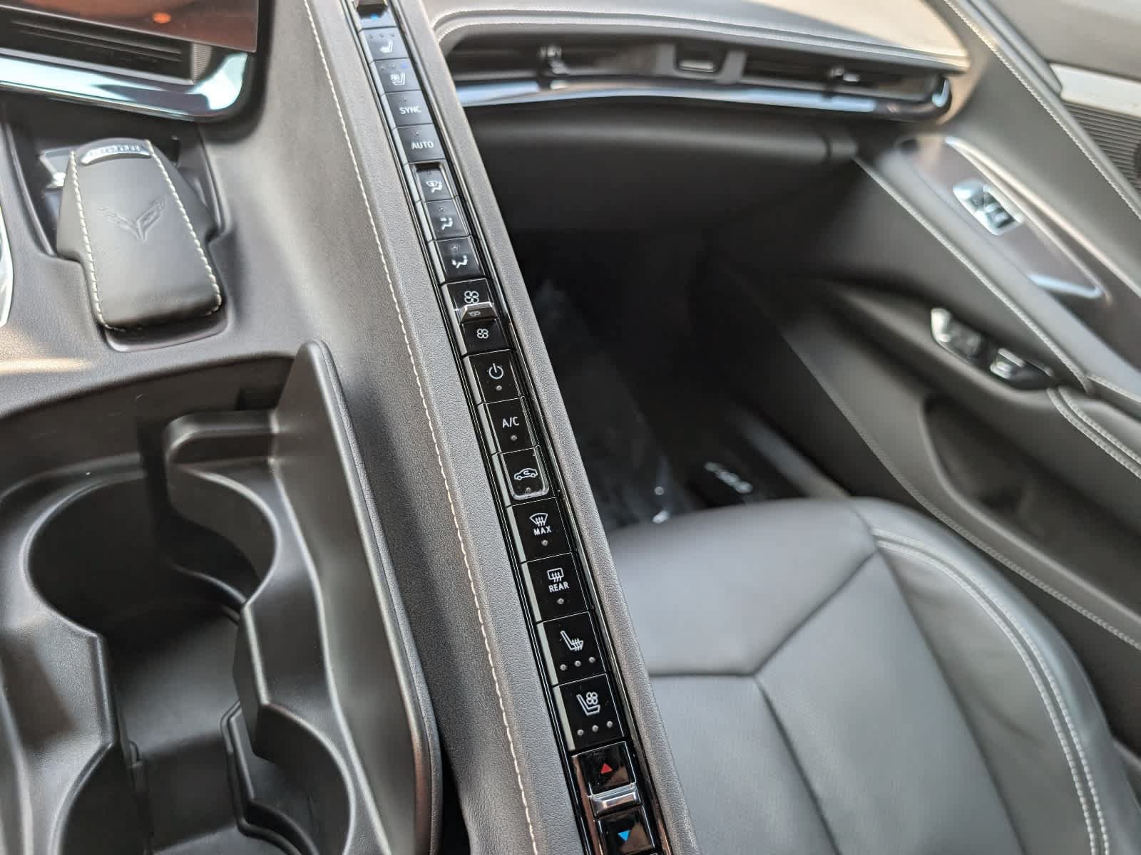 Certified 2025 Chevrolet Corvette Stingray Preferred Cpe w/ Stealth Interior Trim Package RWD image 22