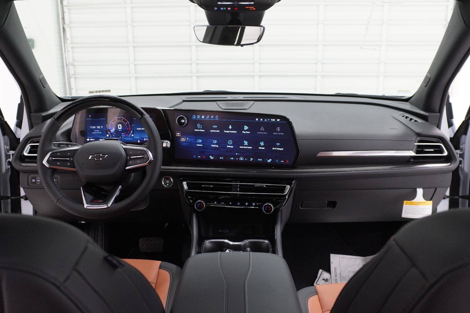 New 2027 Chevrolet Traverse Z71 w/ Enhanced Driving Package AWD/4WD image 34