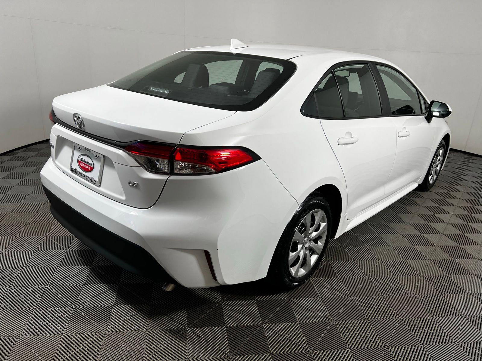 Certified 2025 Toyota Corolla LE image 5