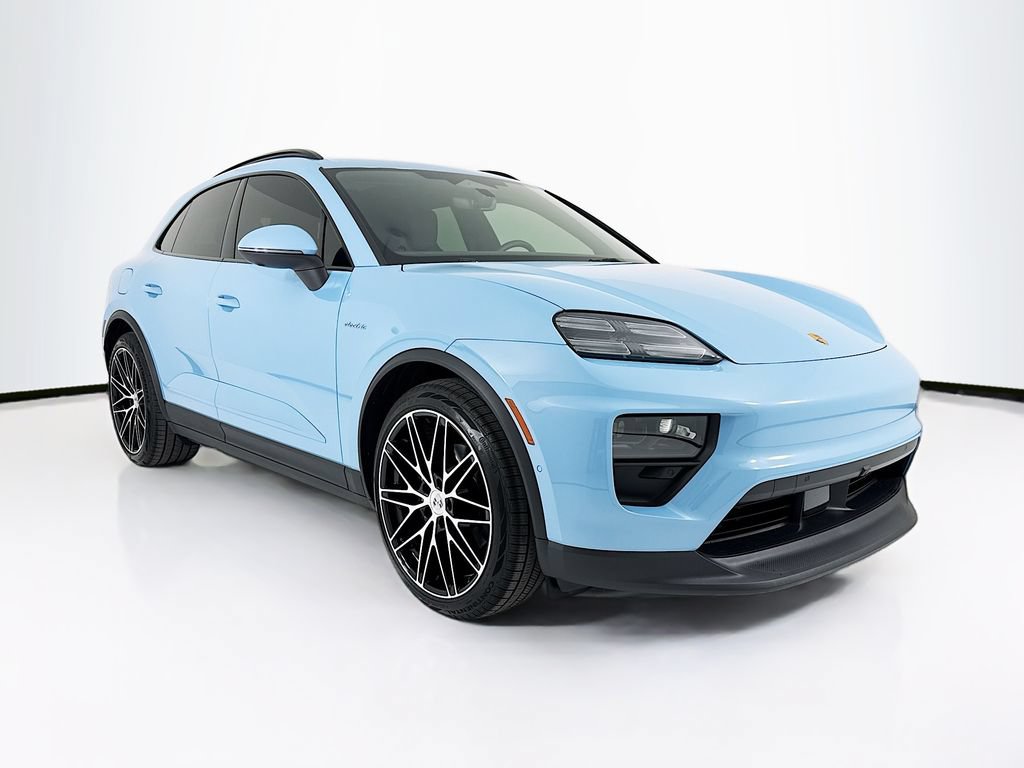 New 2026 Porsche Macan Electric RWD image 7