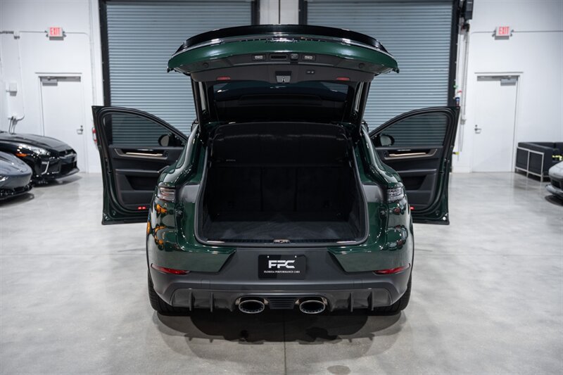 Used 2024 Porsche Cayenne Turbo GT AWD/4WD image 47