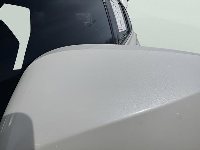 Used 2021 Toyota Highlander LE image 16