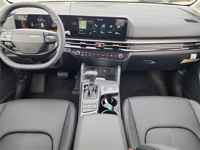 New 2026 Kia Sportage EX image 18