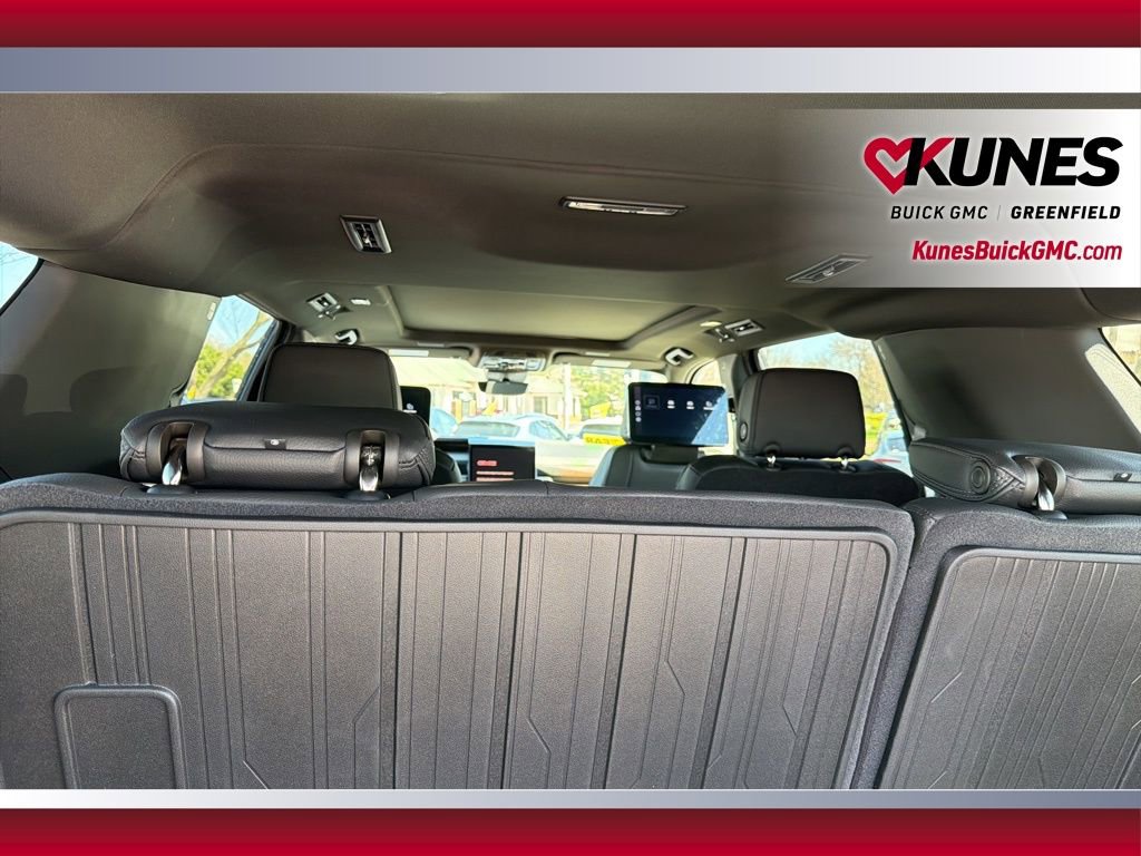 New 2026 GMC Yukon XL Denali w/ Denali Reserve Package image 44