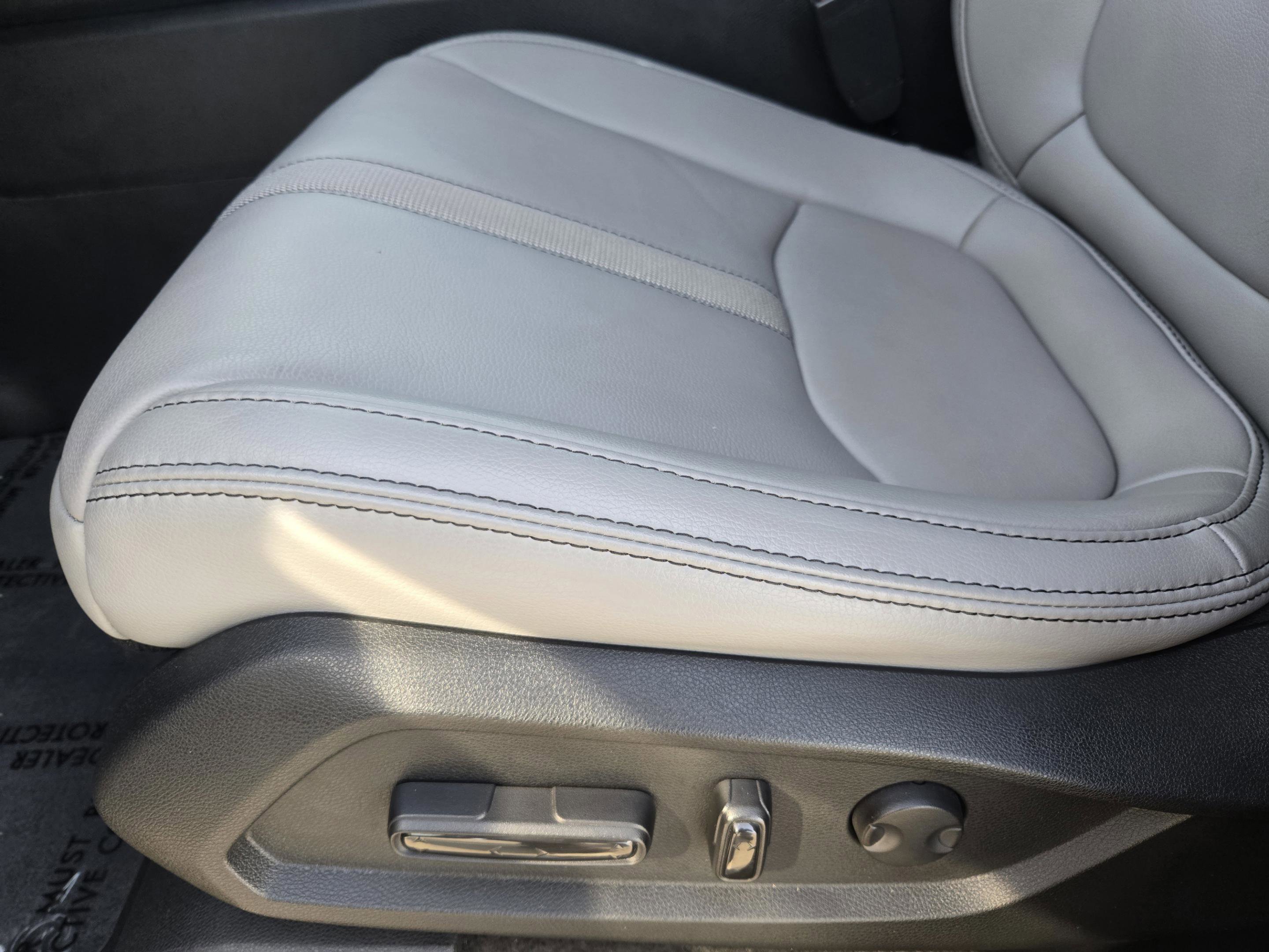 Used 2023 Honda Pilot EX-L image 19