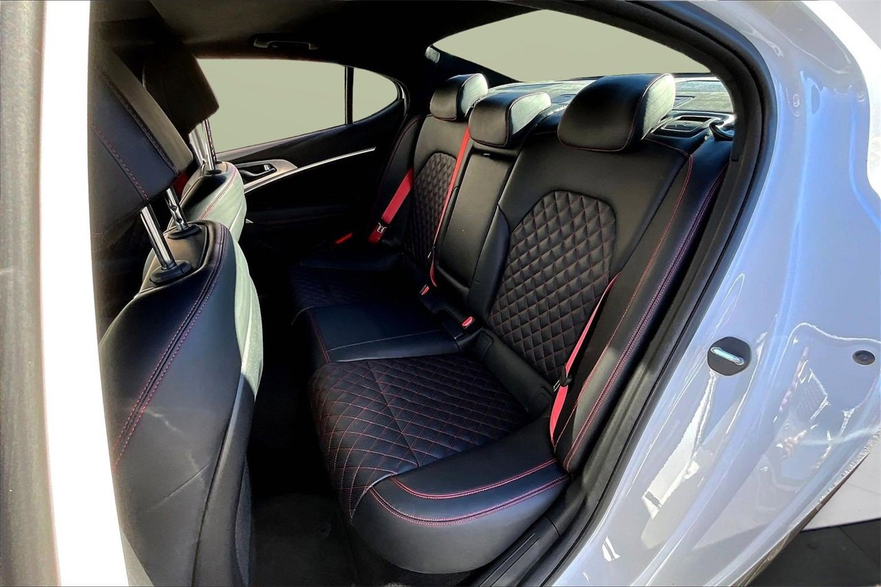 Used 2022 Genesis G70 3.3T w/ Sport Prestige Package image 22