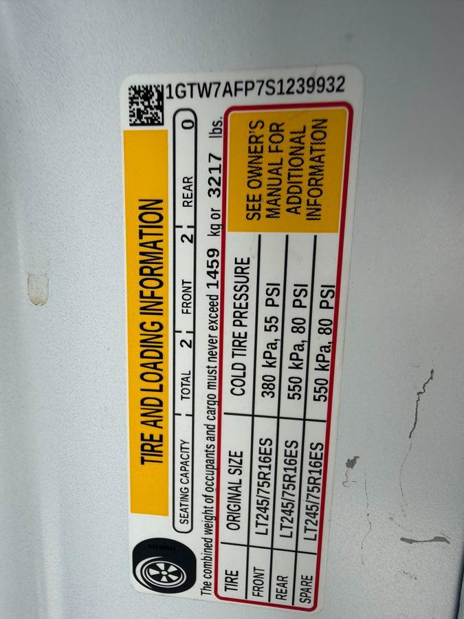 Used 2025 GMC Savana 2500 w/ Driver Convenience Package RWD image 21