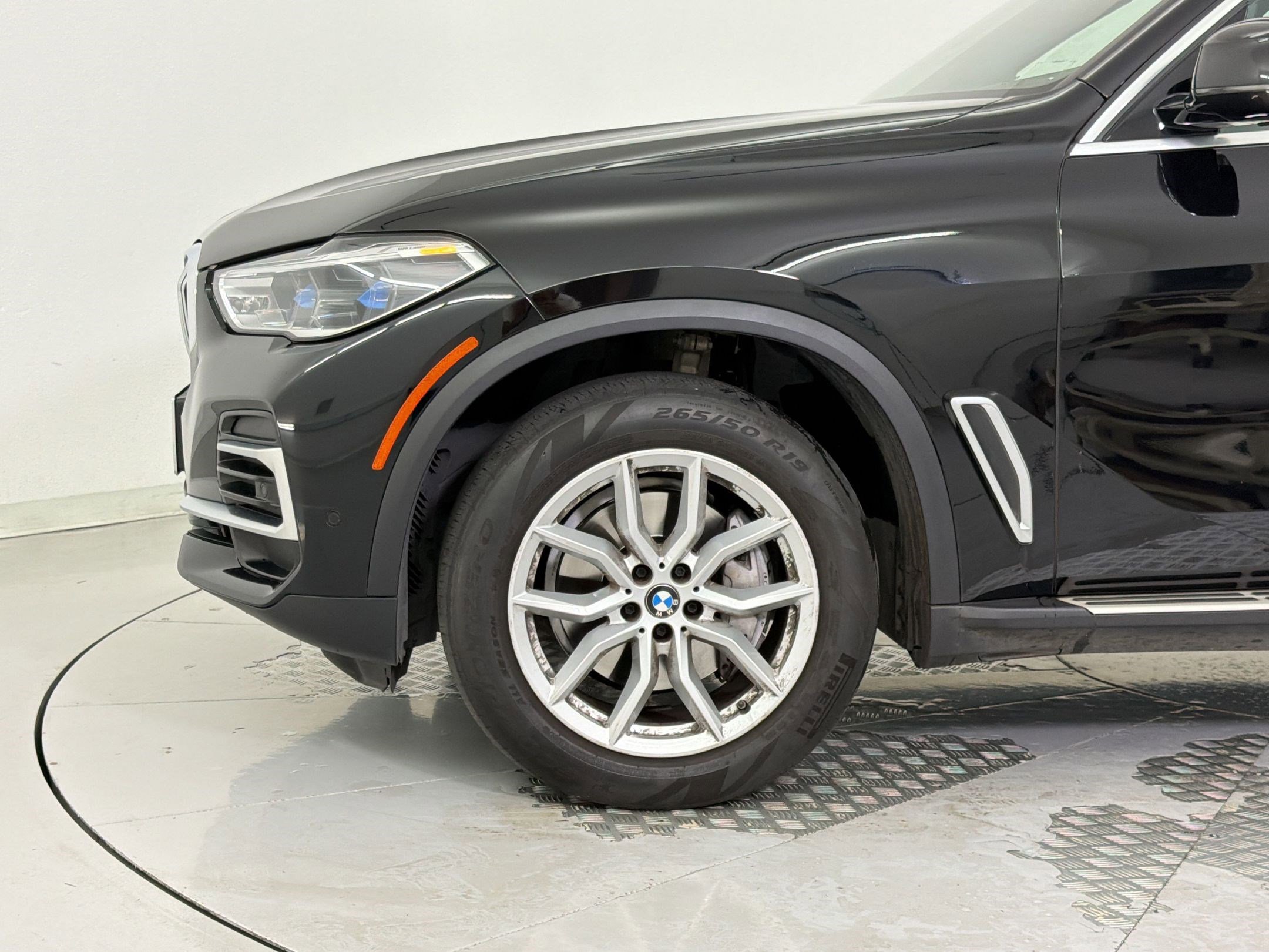 Used 2022 BMW X5 xDrive40i w/ Executive Package image 25