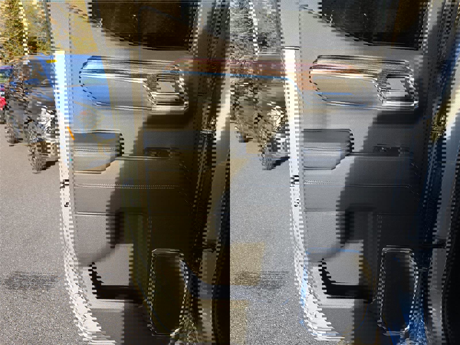 Used 2024 GMC Sierra 1500 Elevation image 13