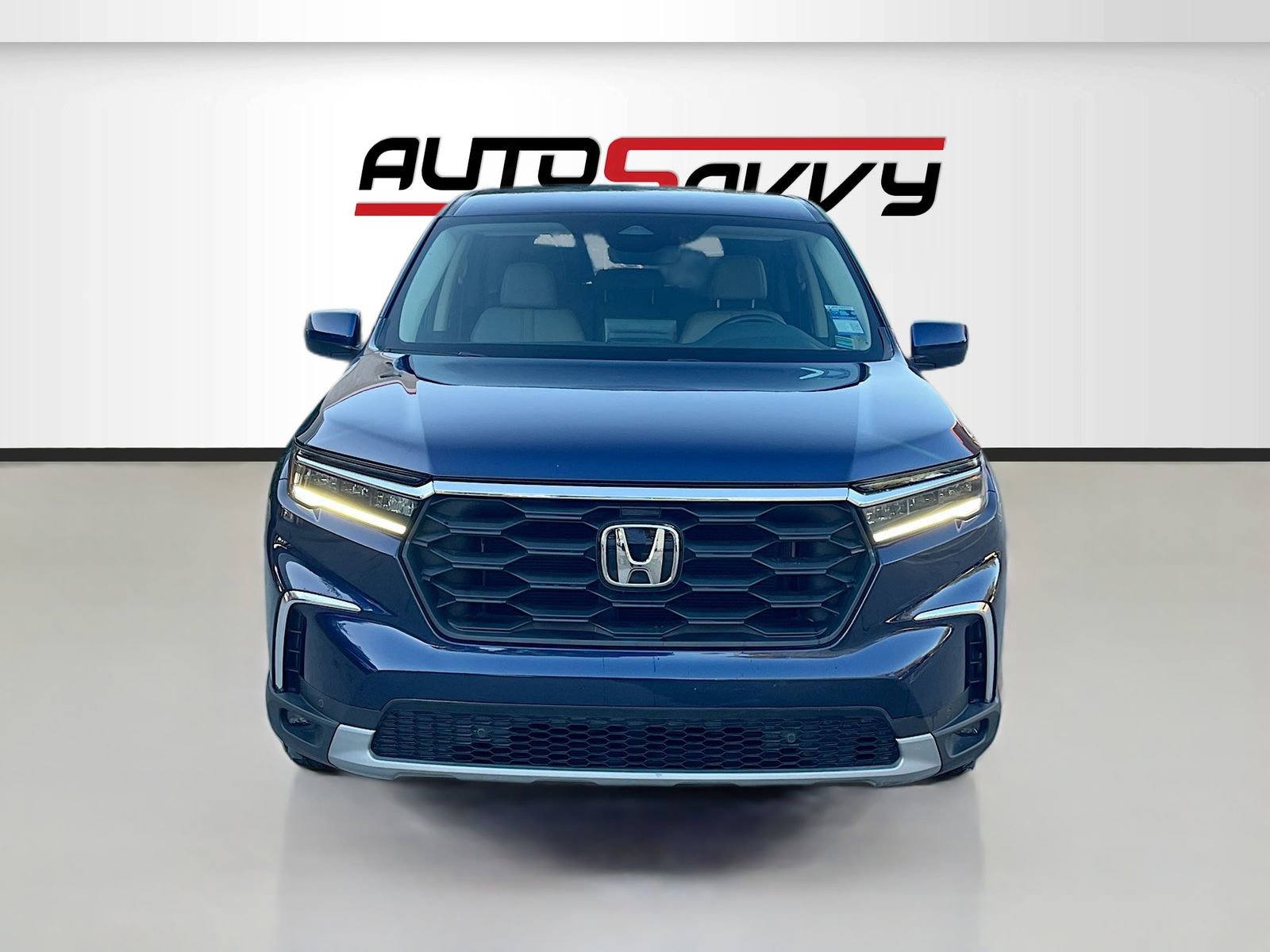 Used 2025 Honda Pilot EX-L image 2