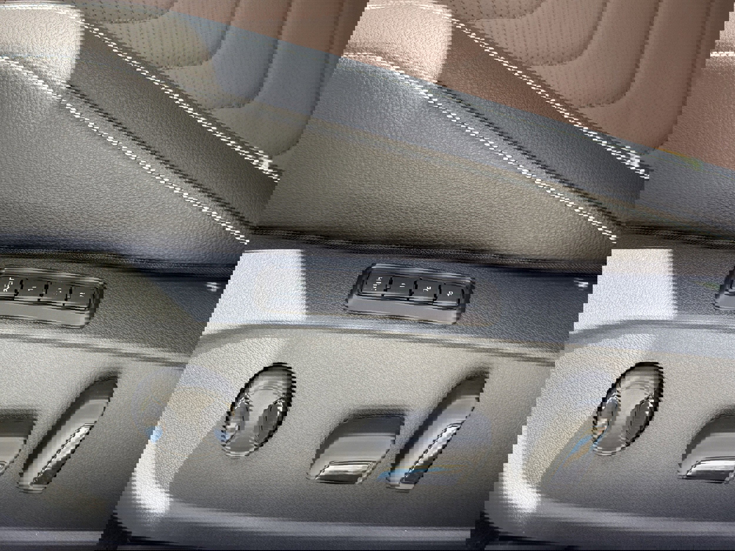 New 2026 Volkswagen Jetta SEL image 18