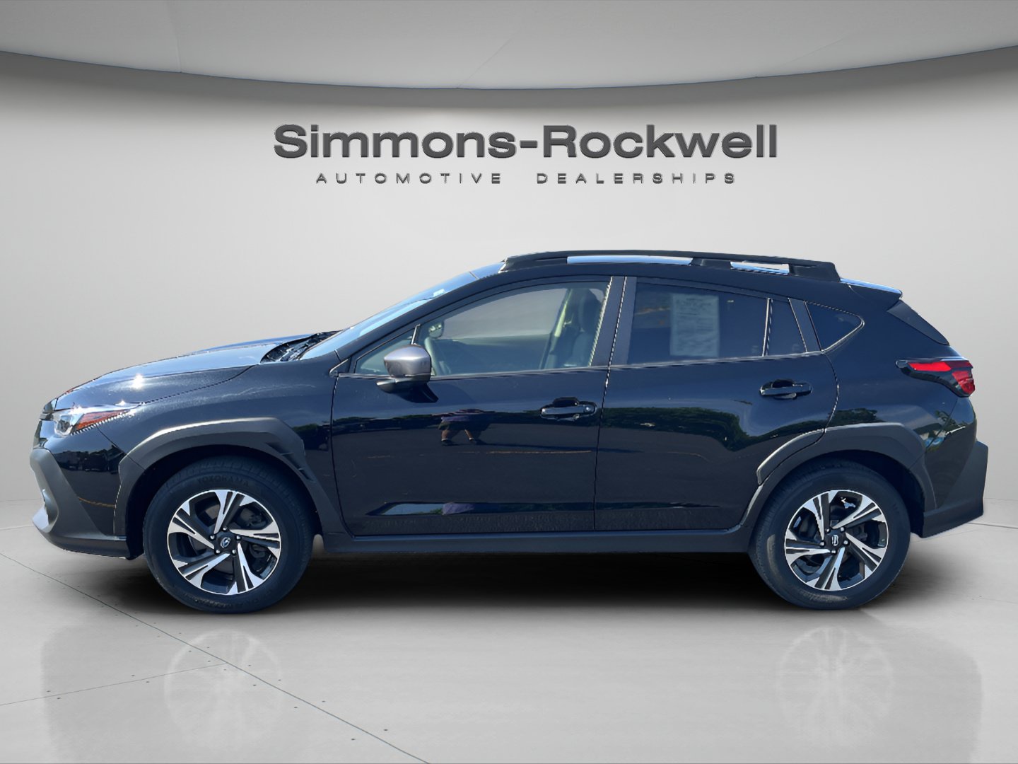 Used 2024 Subaru Crosstrek 2.0i Premium AWD/4WD image 2
