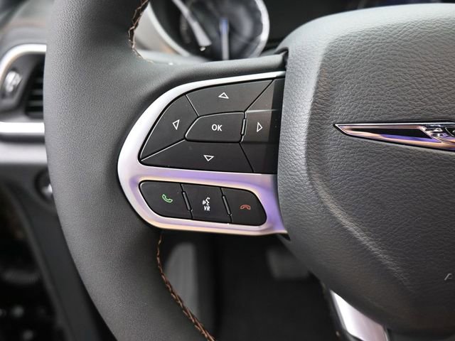 New 2026 Chrysler Pacifica Pinnacle image 31