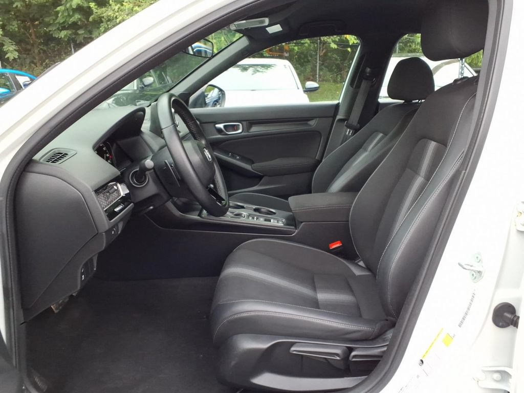 Used 2023 Honda Civic Sport image 12