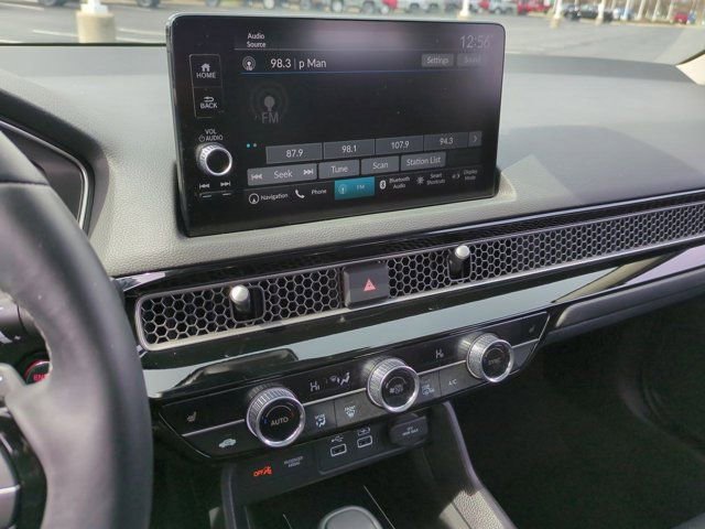 Used 2024 Honda Civic Touring image 12
