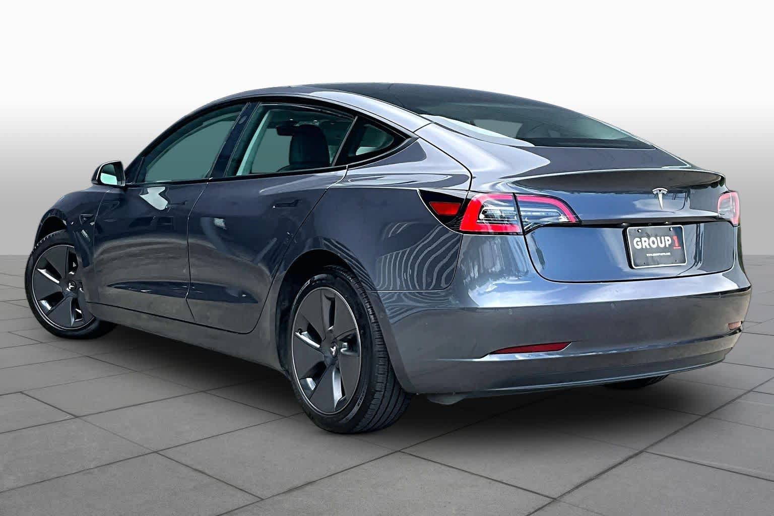 Used 2021 Tesla Model 3 Standard Range Plus RWD image 10