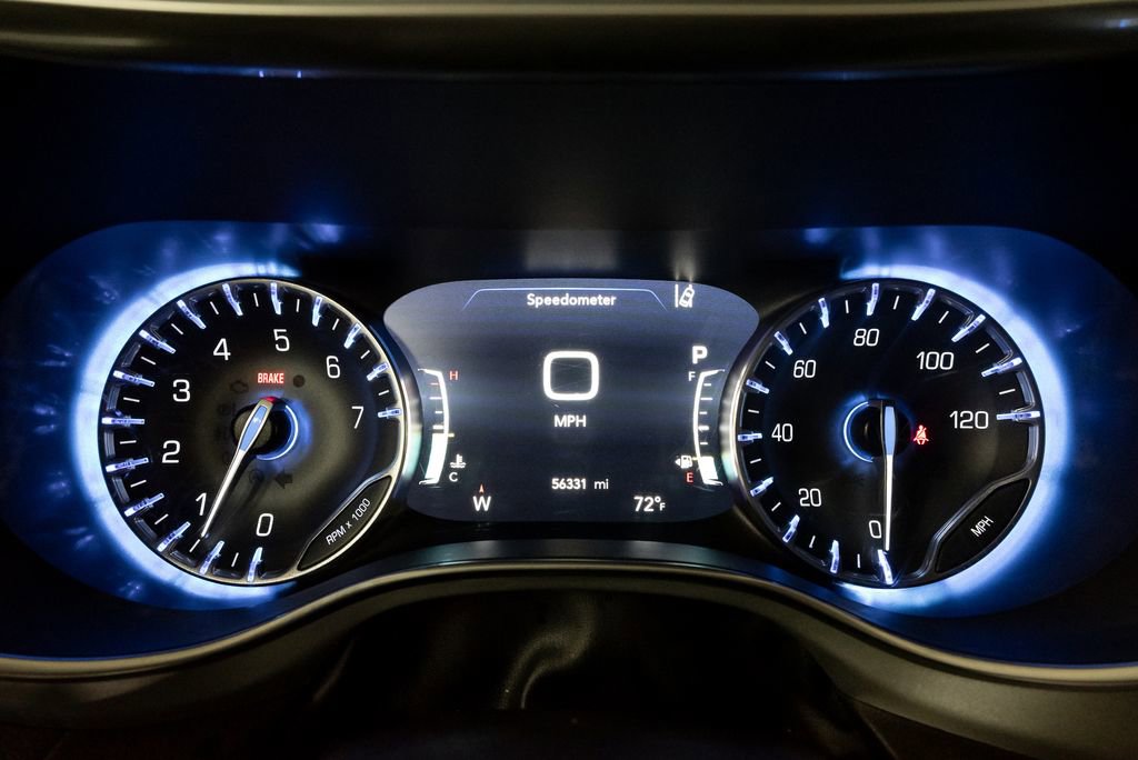 Used 2020 Chrysler Pacifica Limited FWD image 15