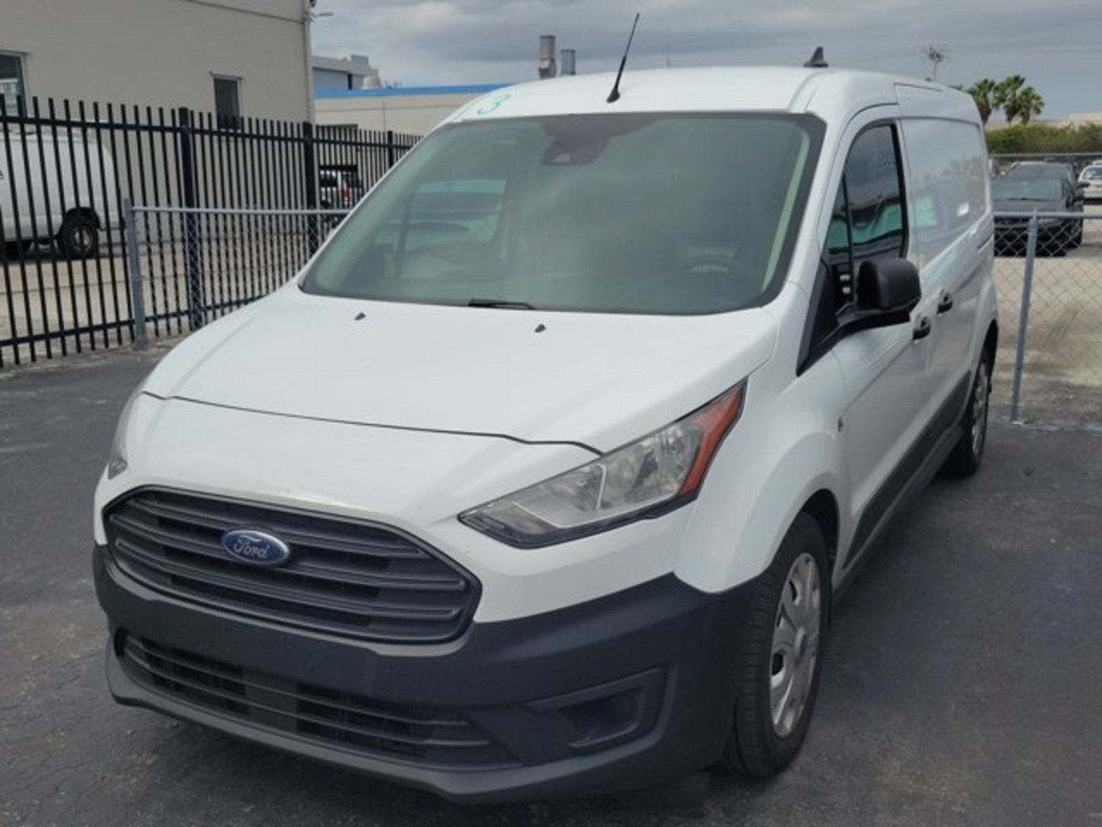 Used 2022 Ford Transit Connect XL FWD image 3