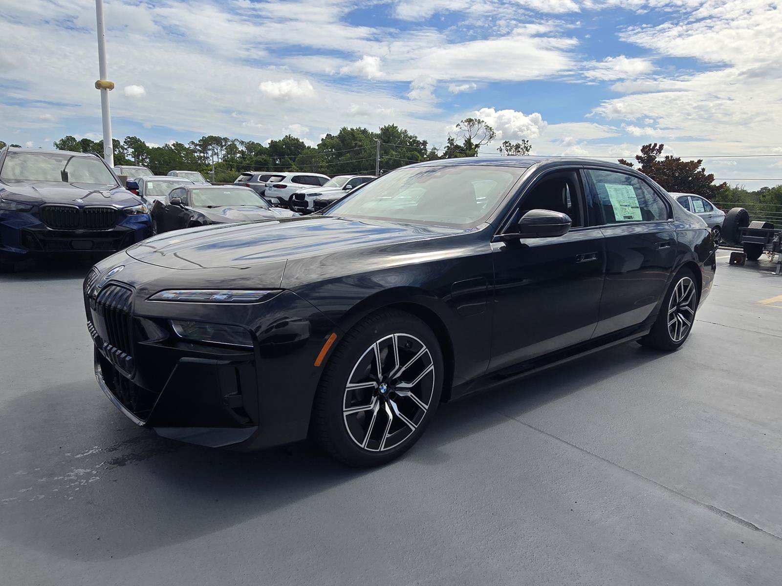 New 2026 BMW 750e xDrive w/ Executive Package AWD/4WD image 8