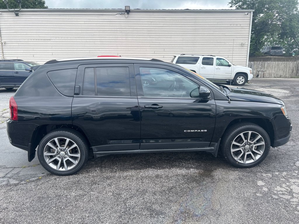 Used 2014 Jeep Compass Limited AWD/4WD image 5
