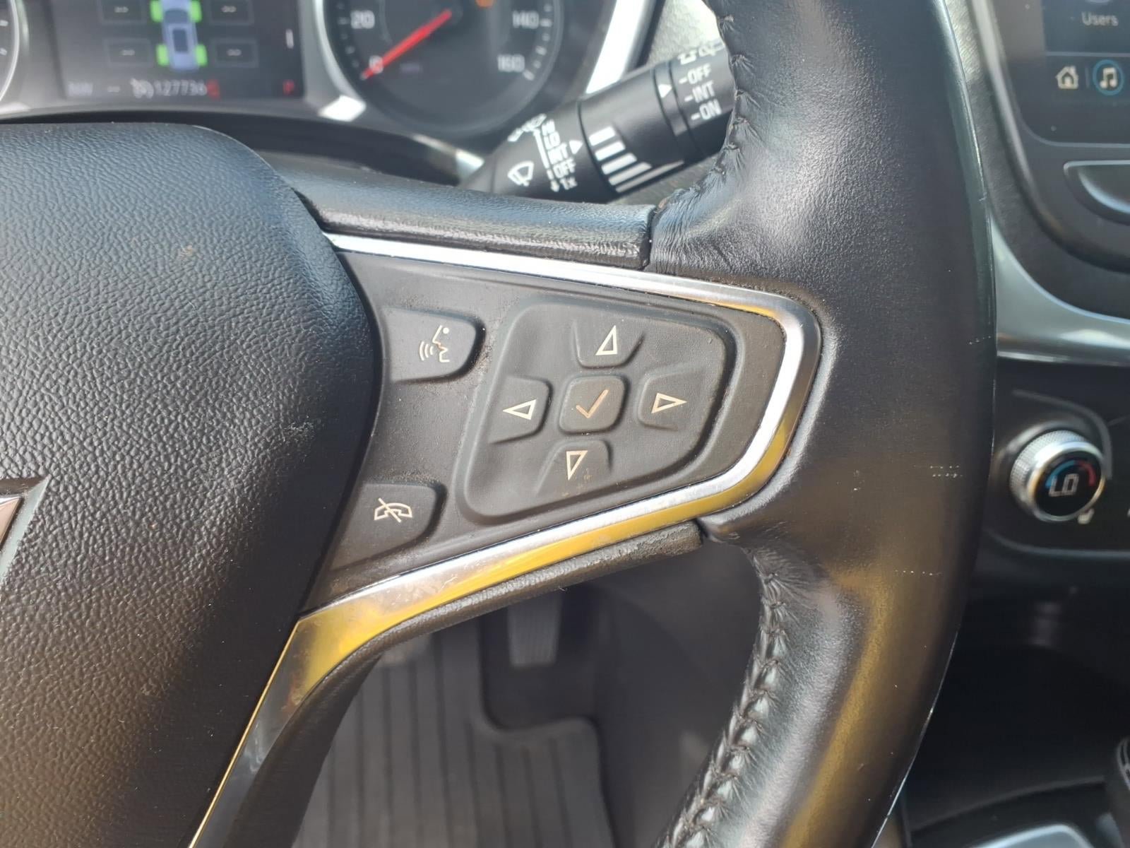 Used 2019 Chevrolet Equinox LT w/ Sun & Navigation Package FWD image 9