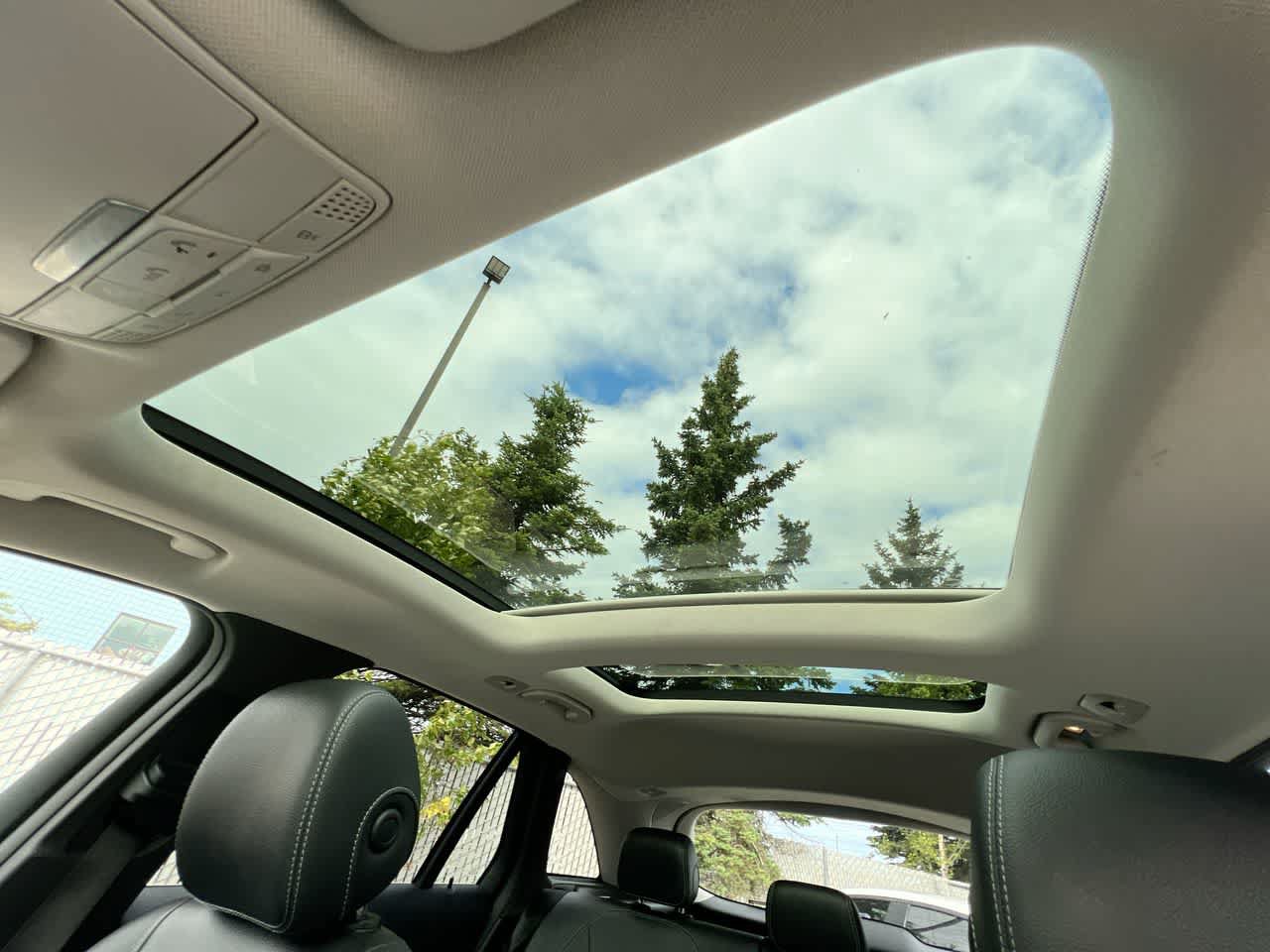 Used 2016 Mercedes-Benz GLC 300 4MATIC image 22