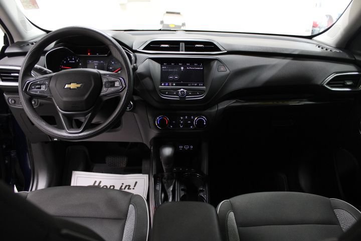 Used 2022 Chevrolet TrailBlazer LT AWD/4WD image 27