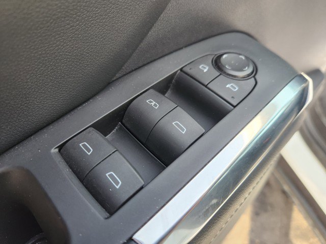 Used 2024 Chevrolet Traverse LT image 33