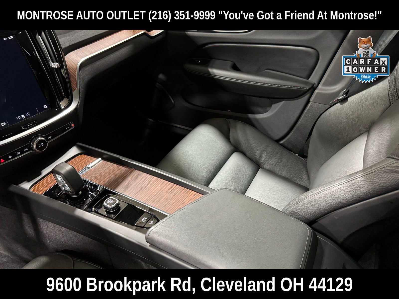 Used 2025 Volvo V60 B5 Cross Country Plus image 14