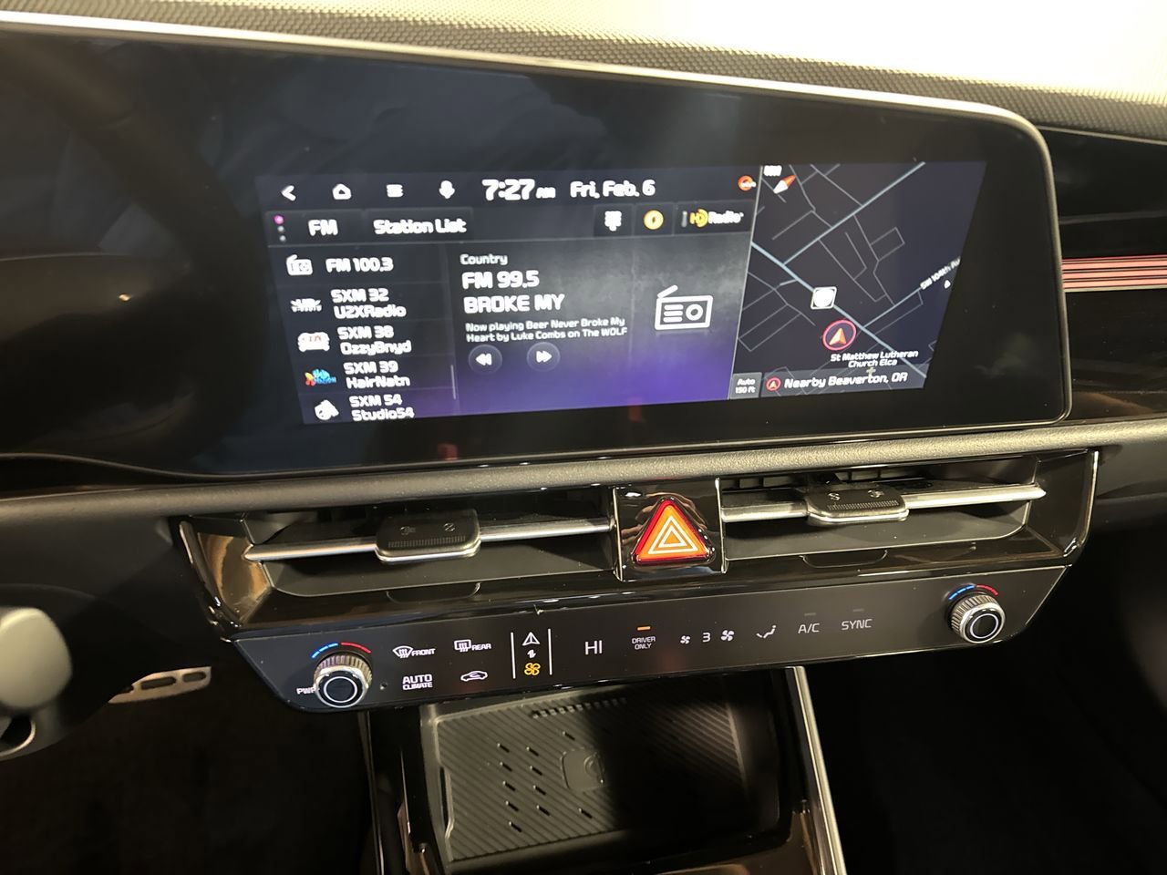 Certified 2025 Kia Niro EX Touring image 23