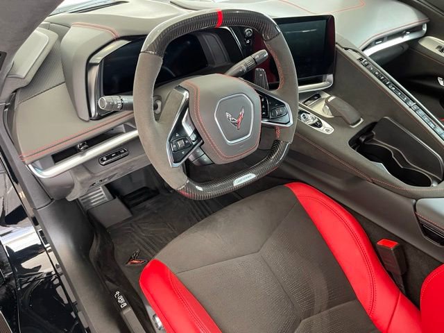 Used 2025 Chevrolet Corvette Z06 image 27