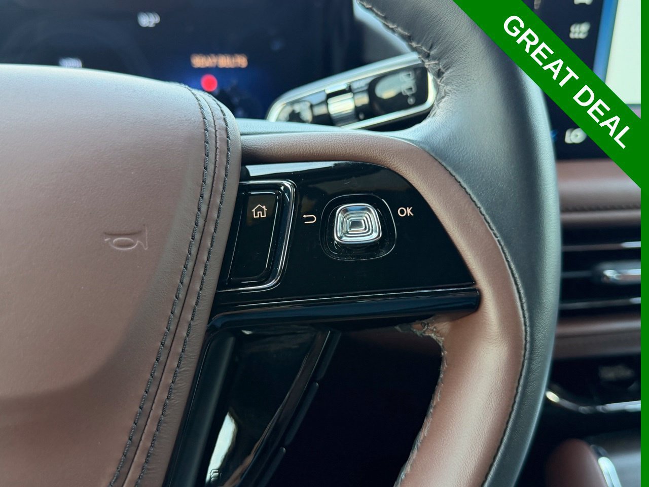 Used 2026 Lincoln Aviator Reserve AWD/4WD image 18