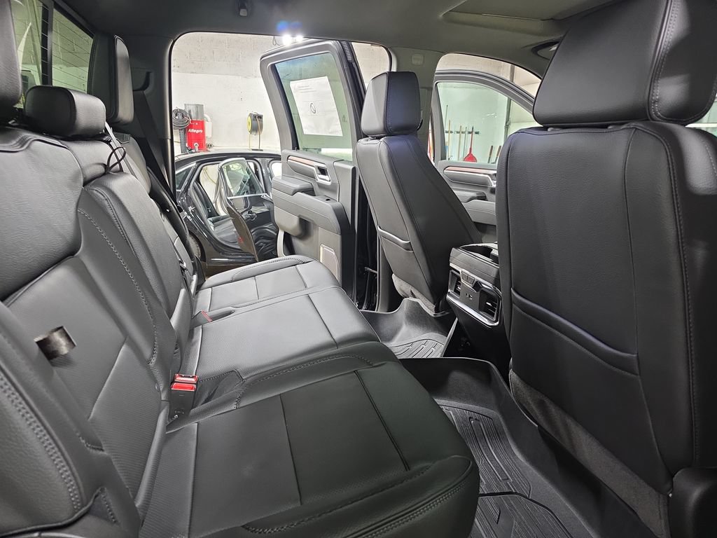 New 2026 GMC Sierra 2500 Denali w/ Denali Reserve Package AWD/4WD image 11