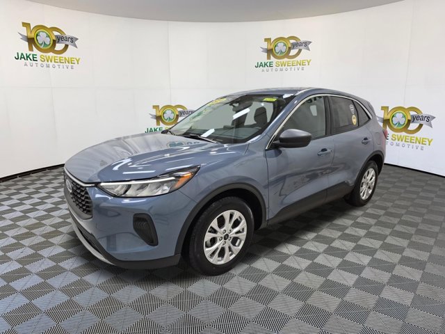 Used 2024 Ford Escape Active w/ Cold Weather Package FWD image 4