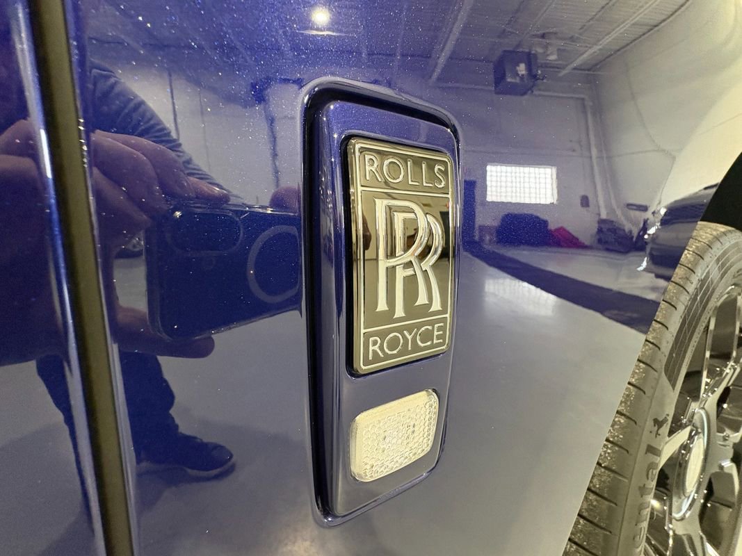 Used 2024 Rolls-Royce Cullinan Black Badge w/ Leather Finishing Pack image 59