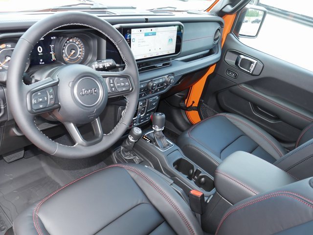 New 2025 Jeep Wrangler Unlimited Rubicon w/ XTREMEE 35" Tire Package image 18