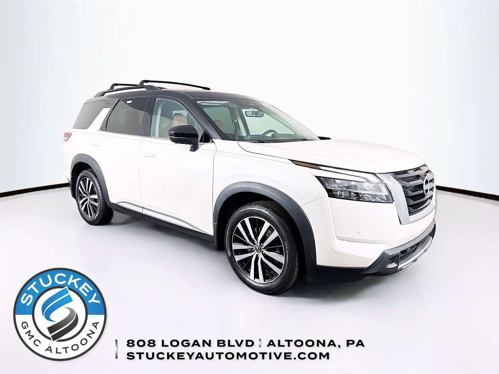 Used 2023 Nissan Pathfinder Platinum AWD/4WD video 1