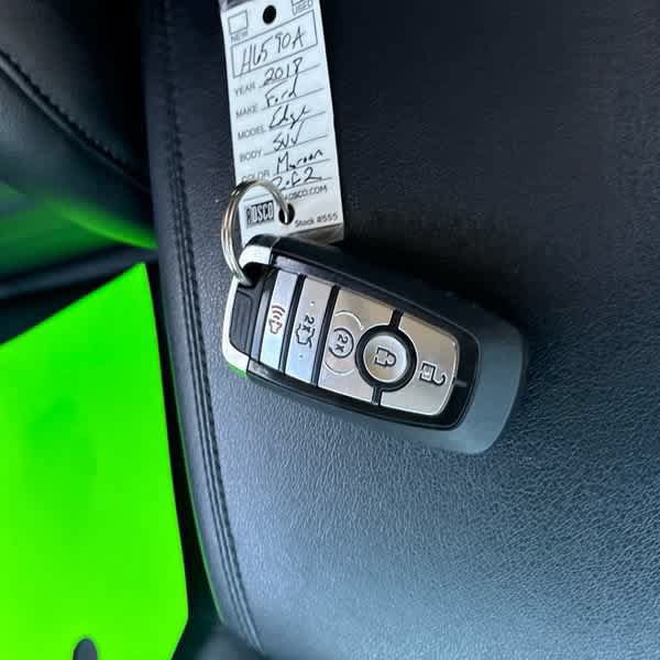Used 2018 Ford Edge SEL w/ Equipment Group 201A FWD image 23