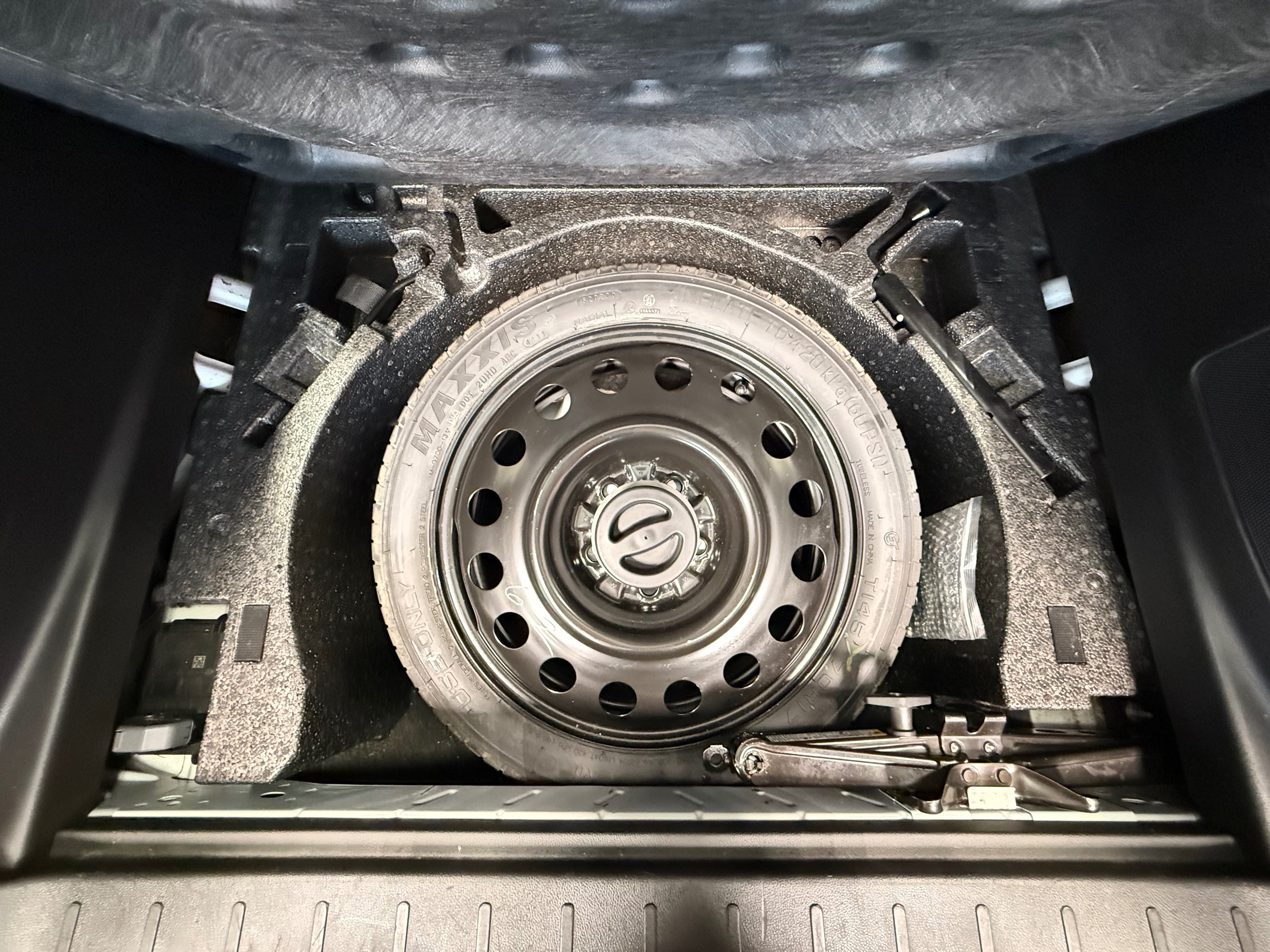 Used 2012 Chevrolet Equinox LS FWD image 6