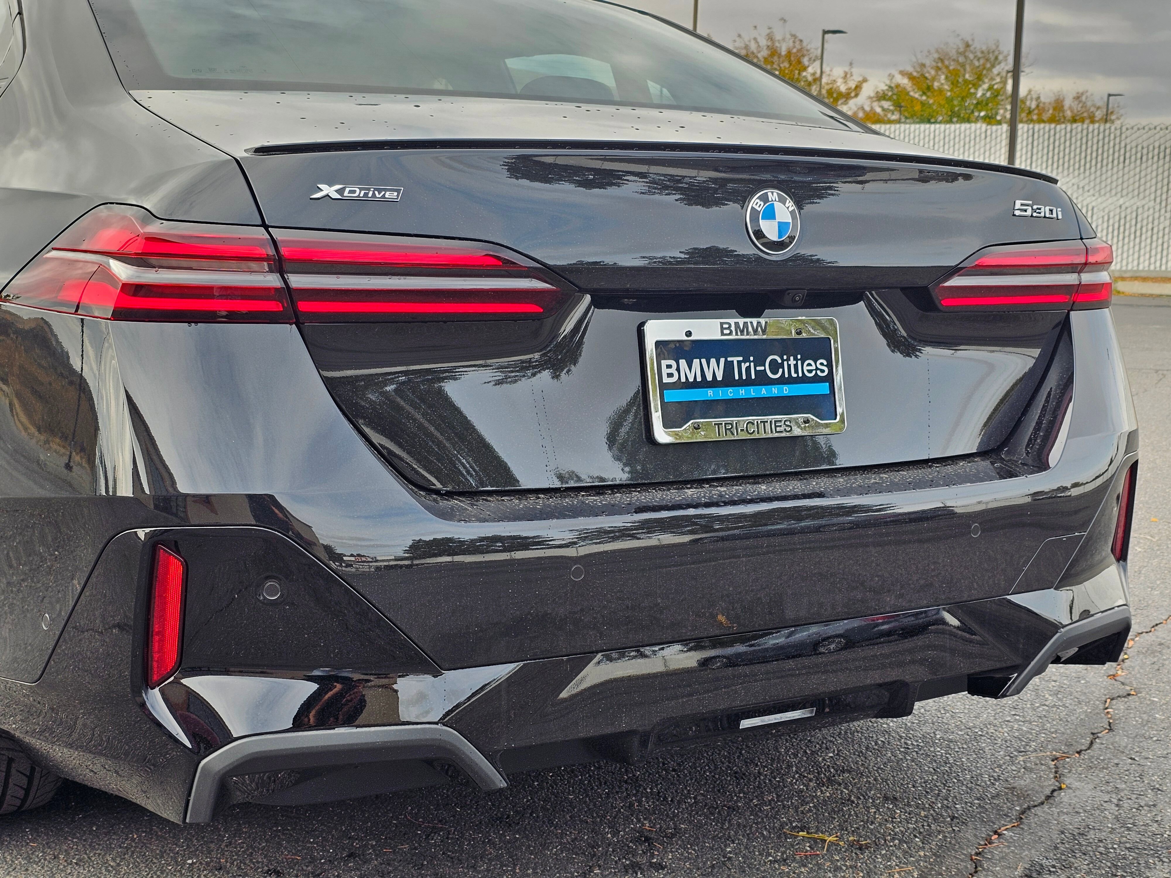 New 2026 BMW 530i xDrive w/ Executive Package image 7