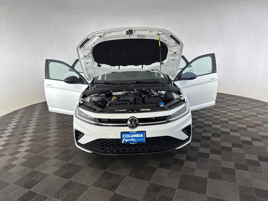 Used 2025 Volkswagen Jetta Sport FWD image 12