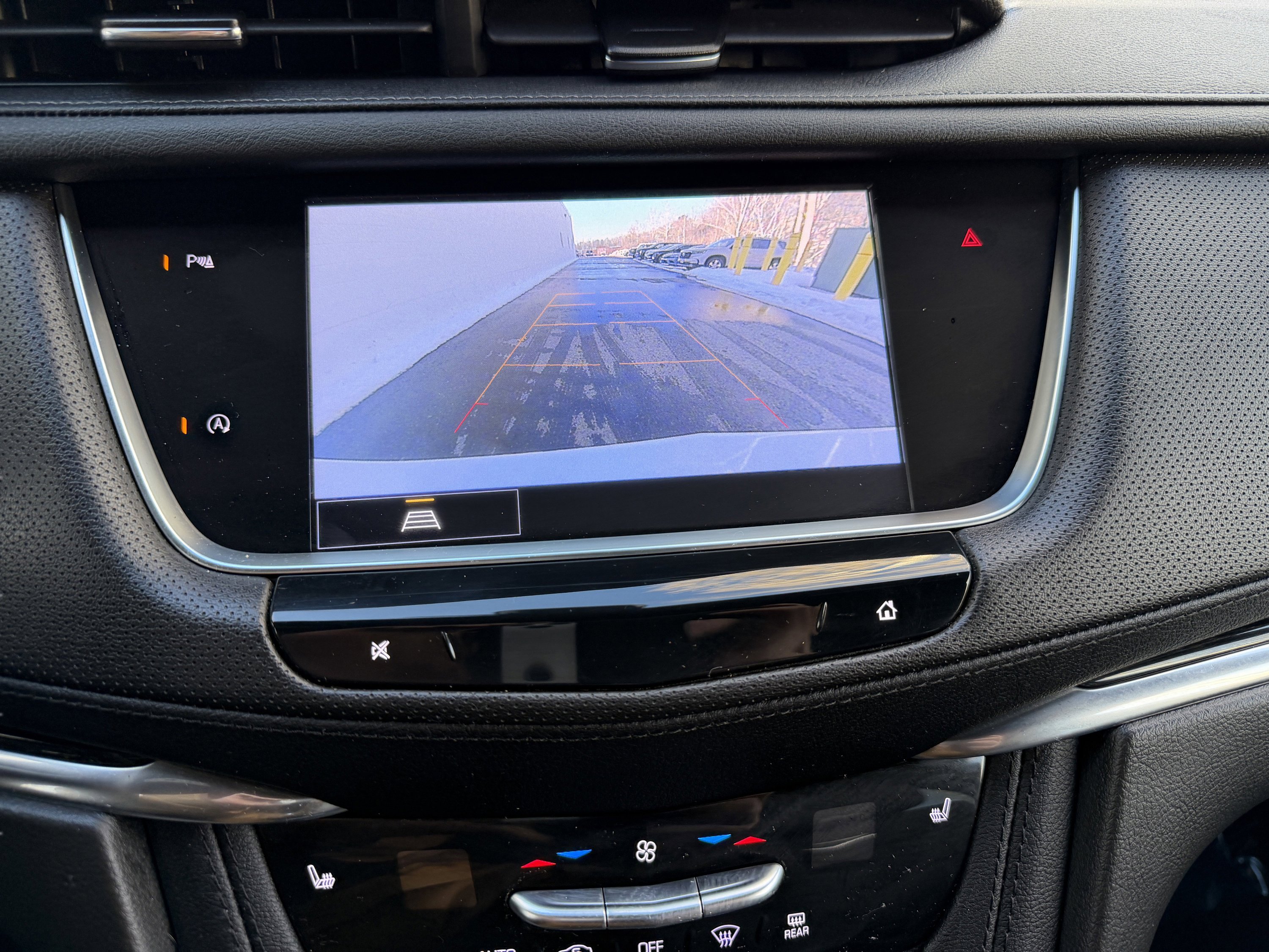 Used 2022 Cadillac XT5 Premium Luxury image 5