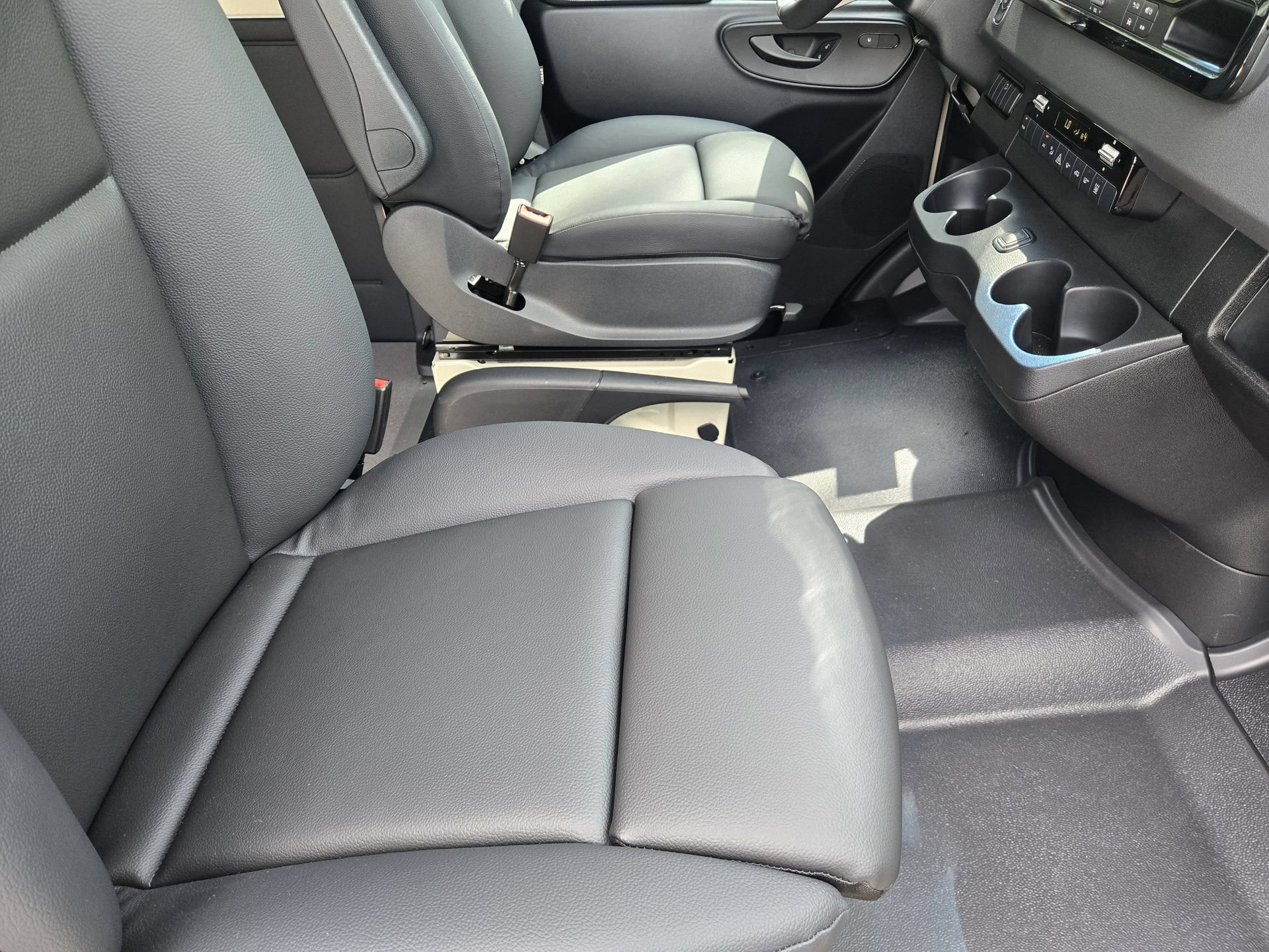 New 2026 Mercedes-Benz Sprinter 2500 image 11