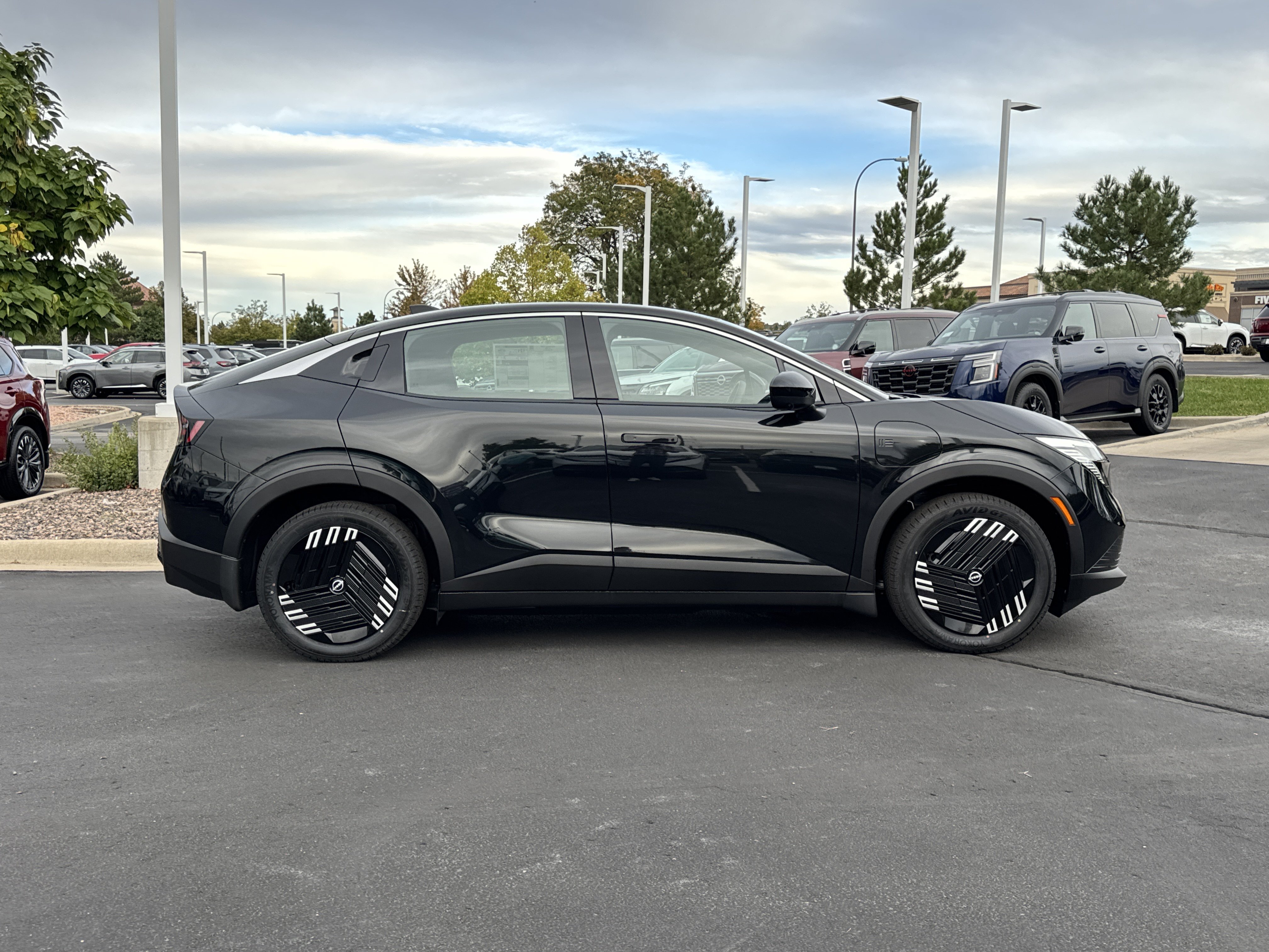 New 2026 Nissan Leaf w/ Floor Mat Package (S+) FWD image 2