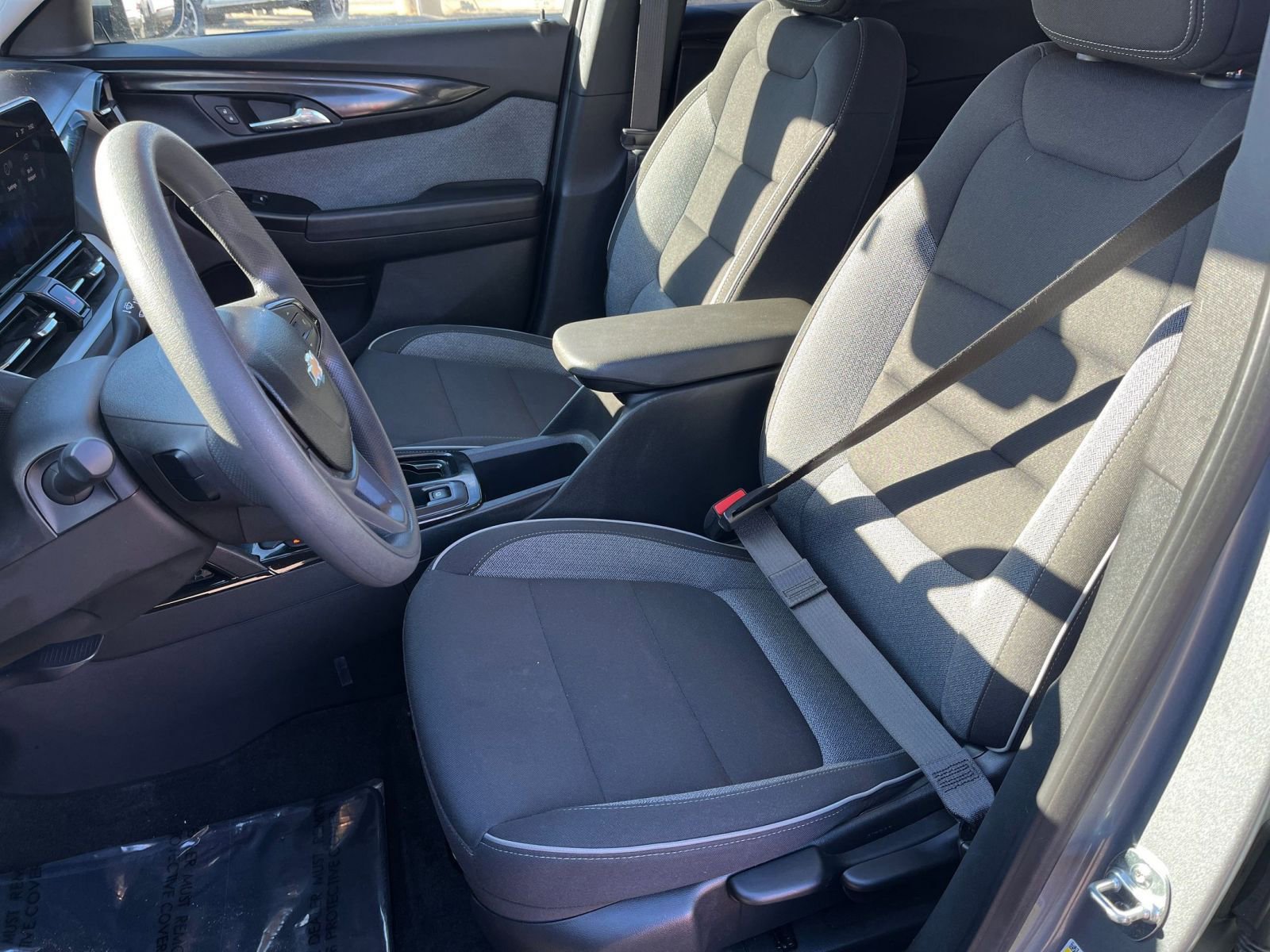 Used 2025 Chevrolet TrailBlazer LT image 32