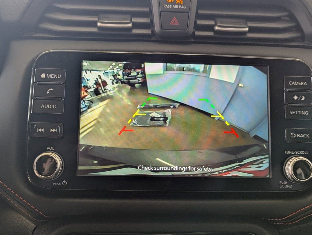 New 2025 Nissan Versa SR w/ Trunk Package image 17