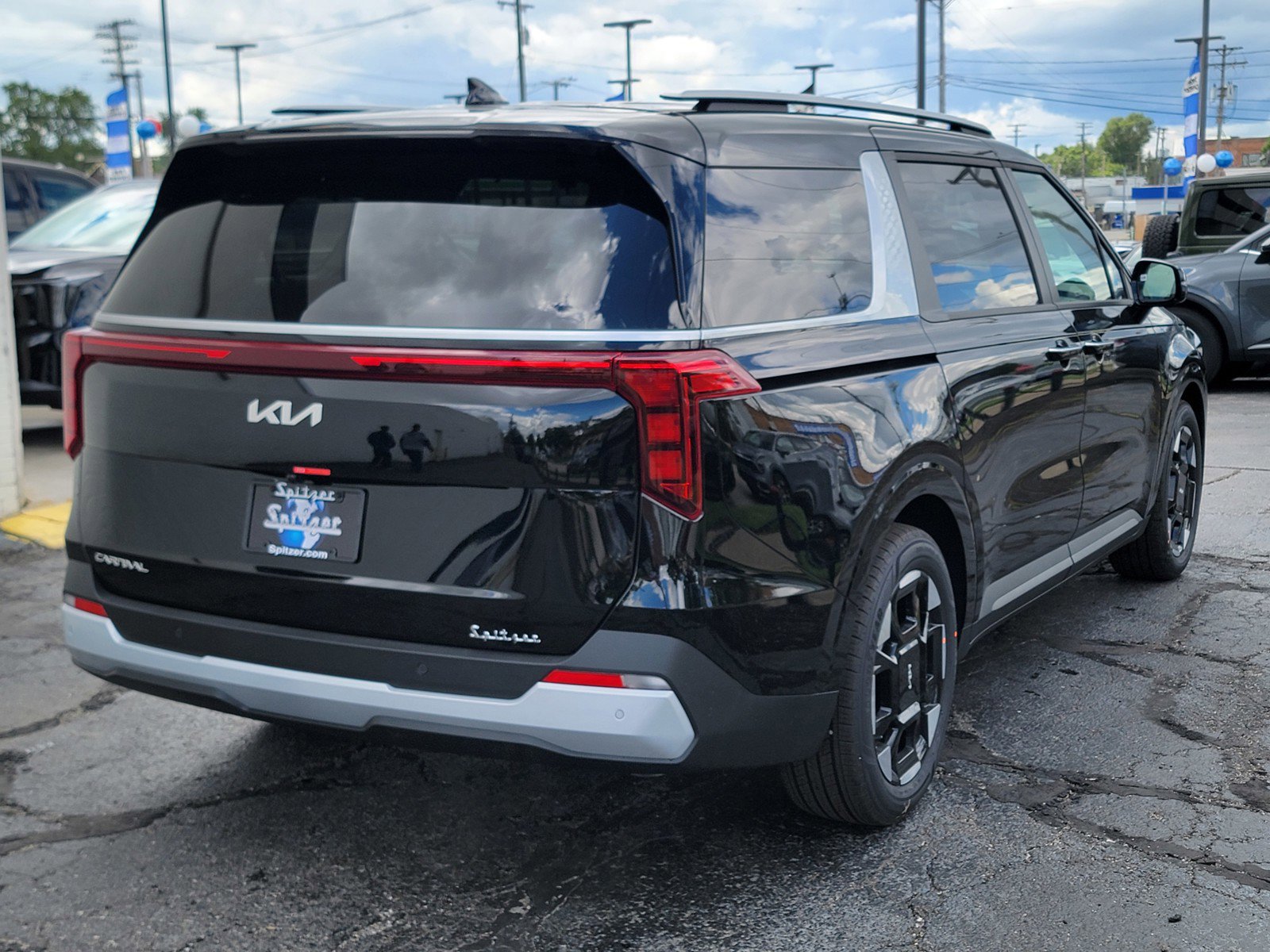 New 2026 Kia Carnival EX image 5